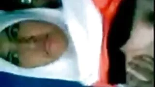 کتیا تقریبا رونے مندرجہ ذیل کے لئے اور کہانی سیکس ایک blowjob دیتا ہے