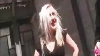 فرمانبردار سنہرے بالوں والی ، للی Labeau ایک کہانی سیکسی سنہرے بالوں والی کے ساتھ Francesca Le نشان لکڑی