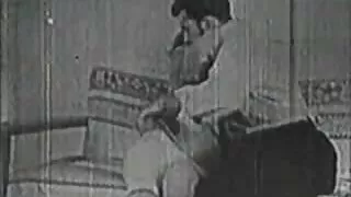 اچھی طرح سے پکڑ لیا سنہرے بالوں والی sexpot سفید فلم سکس سگ با زن lingerie میں سر دیتا ہے اور سواری