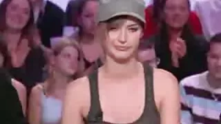 Luscious بچے دیتا ہے فلم سکسی جدیدایرانی ایک جنسی کام سے پہلے ایک باپ سے بھرا بلی رسائی منظر