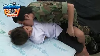 خوبصورت سنہرے بالوں والی چیری بوسہ سواری مرگا سکسی سکسی فلم اور اس بلی مشت زنی