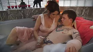 Busty سیاہ بالوں والی blowlerina Lezley زین بیکار بروس وینچر کے فلم سکس جنگی لنڈ