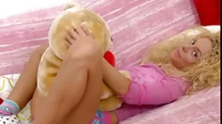 کامل چھاتی کے ساتھ Brunette اس بلی ہو سکس پشتو فلم جاتا چاٹ لیا تھا اس سے پہلے جوڑے جنسی